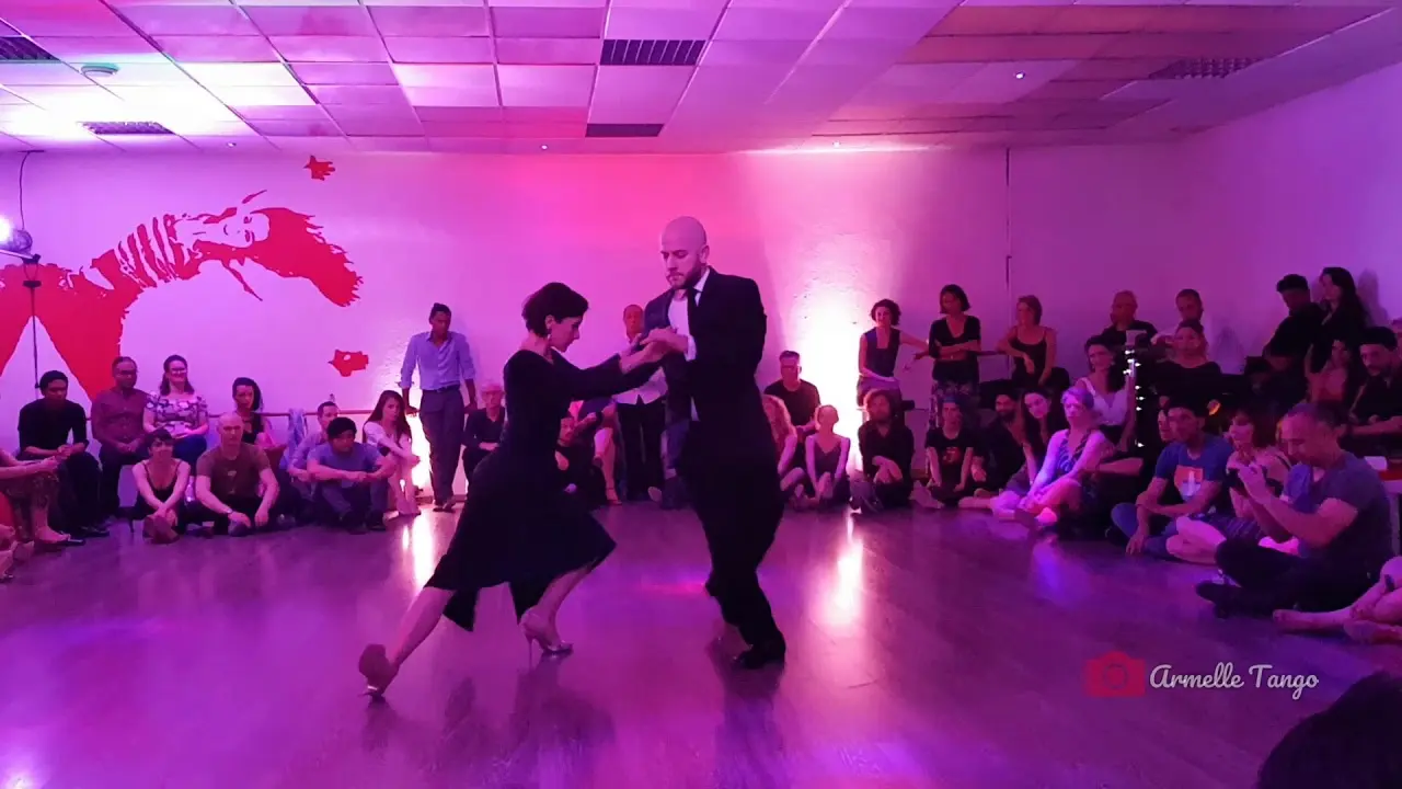 Video thumbnail for Alper Ergökmen & Selen Sürek ❤ @ Lyon Tango Festival 2019 - Milongueando En El 40 (Aníbal Troilo)