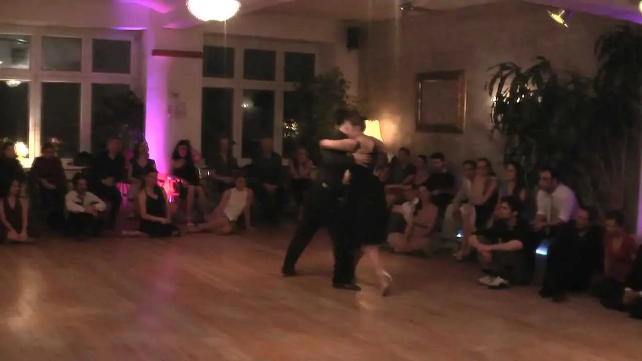 Video thumbnail for Maja Petrovic & Marko Miljevic - "Santa Milonguita" - Juan D´Arienzo