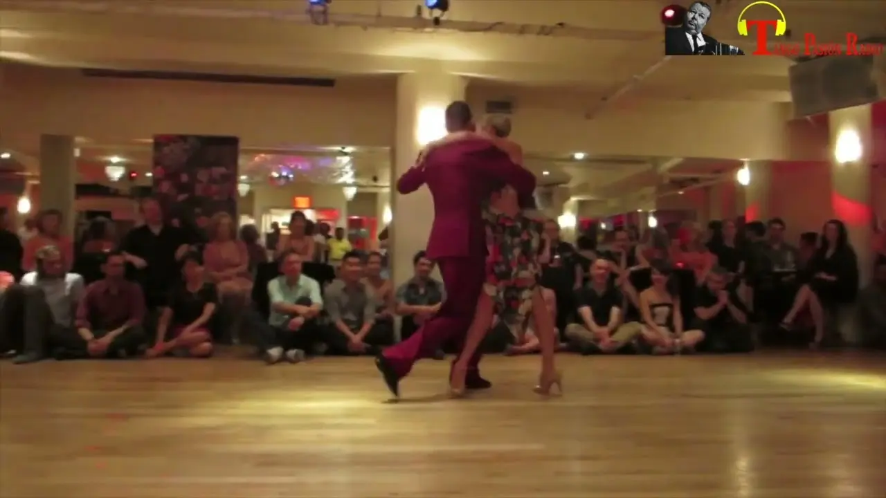 Video thumbnail for MILONGUEANDO EN EL '40 Anibal Troilo Ballano: Eleonora Kalganova - Michael Nadtochi