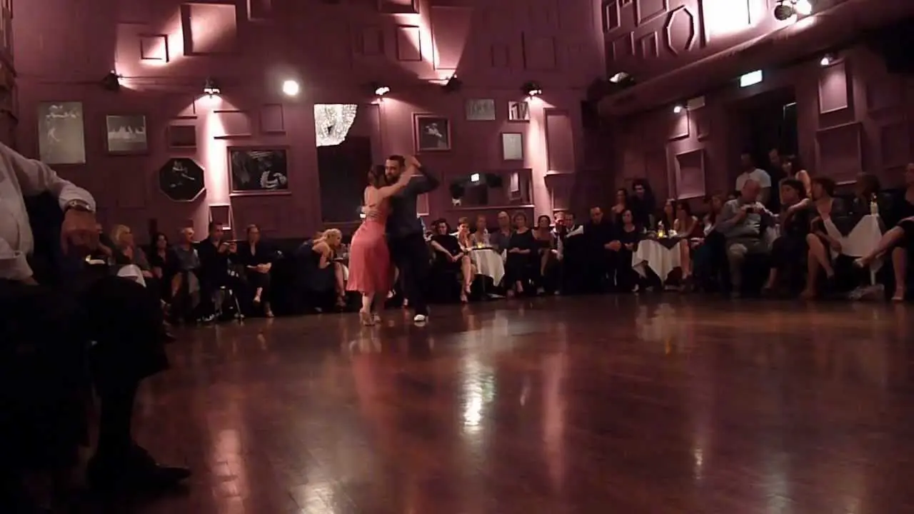 Video thumbnail for Maja Petrovic & Marko Miljevic - Naranja nacio verde - Reliquias Portenas