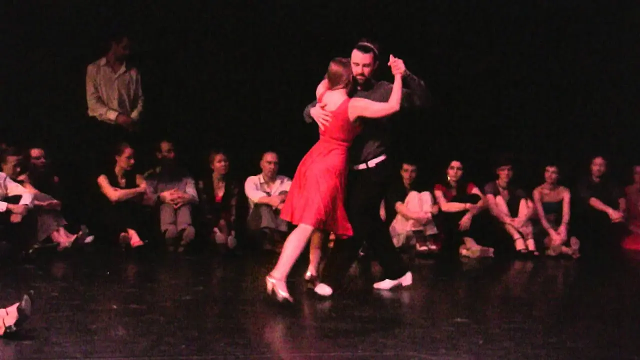 Video thumbnail for Festivalito : un tango de Maja Petrovic et Marko Miljevic