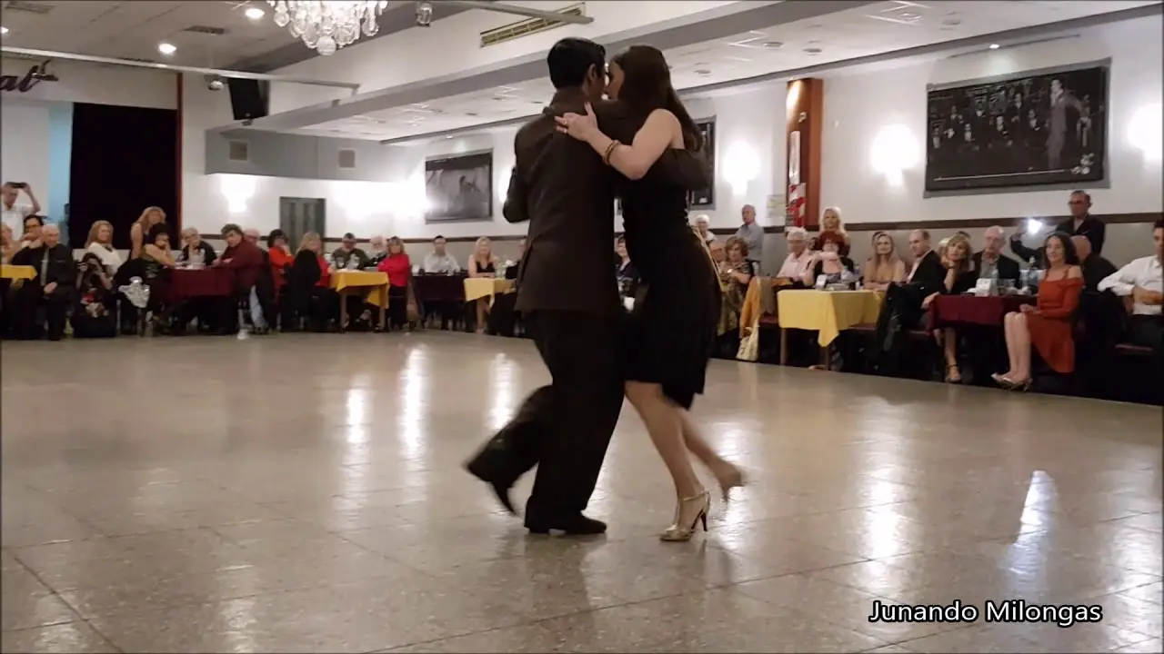 Video thumbnail for Alejandra Armenti & Daniel Juárez  ☼ 15 años La Baldosa