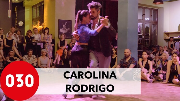 Performance by Carolina Giannini and Rodrigo Fonti – El olivo