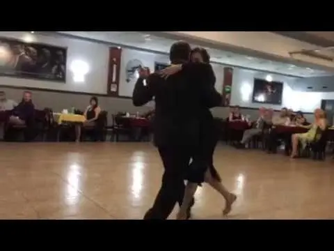 Video thumbnail for Juan Amaya y Valentina Garnier en La Baldosa. Vals, Pobre Flor, Alfredo De Angelis (30/Nov/18)