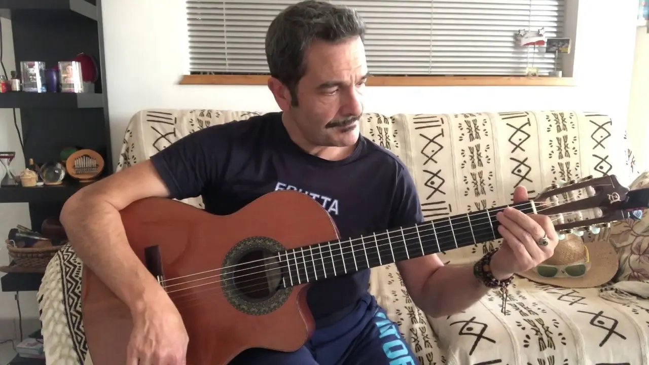 Video thumbnail for Invece no  Strumentale - Pino Daniele (cover by Giorgio Scattolini)