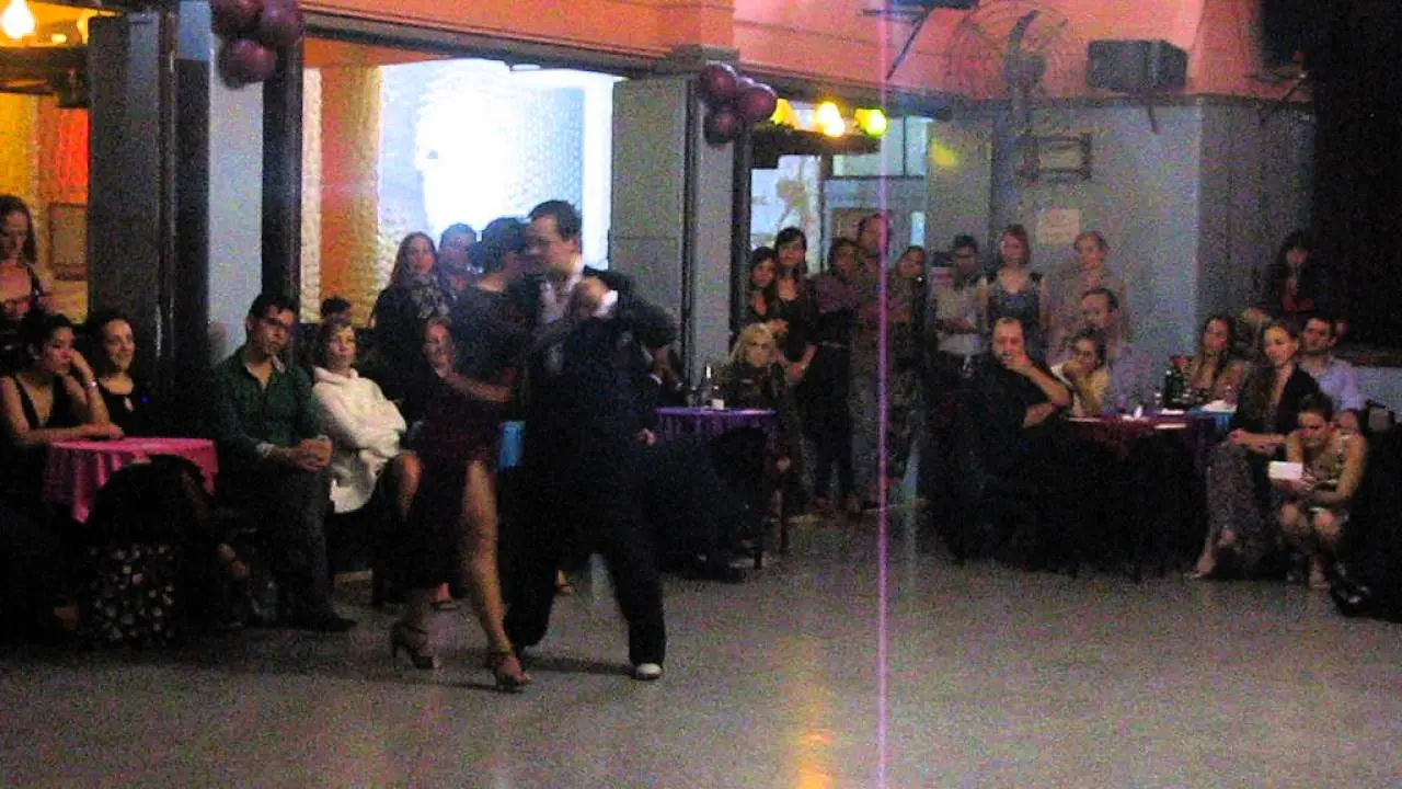 Video thumbnail for MACARENA SUKANEC y ALEJANDRO LENCINA en Viva La Pepa Milonga (1/2)