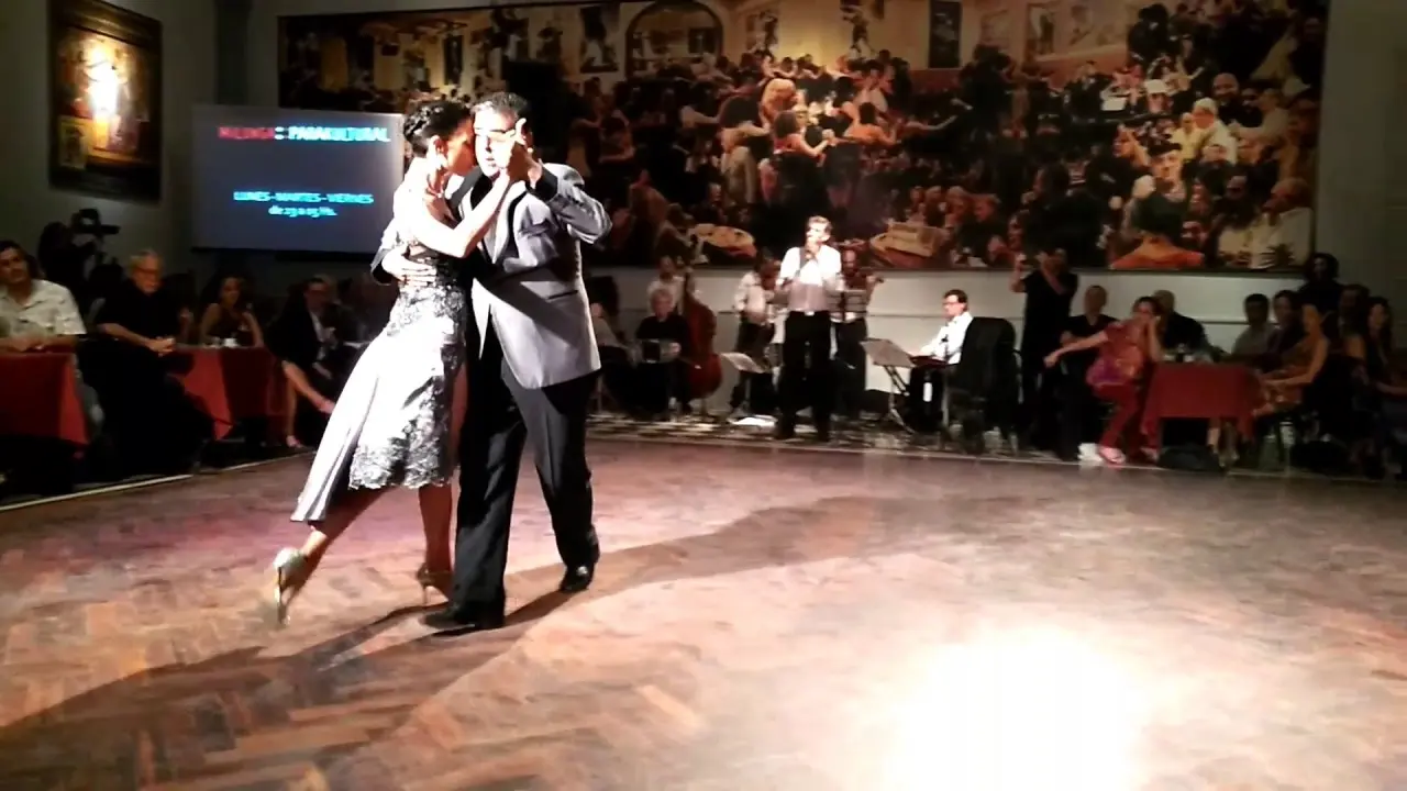 Video thumbnail for Julio Balmaceda y Virginia Vasconi junto a la Orquesta Color Tango ~ Milonga Parakultural