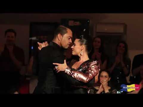 Video thumbnail for Mirella & Carlos Santos David/Tu boca mintió