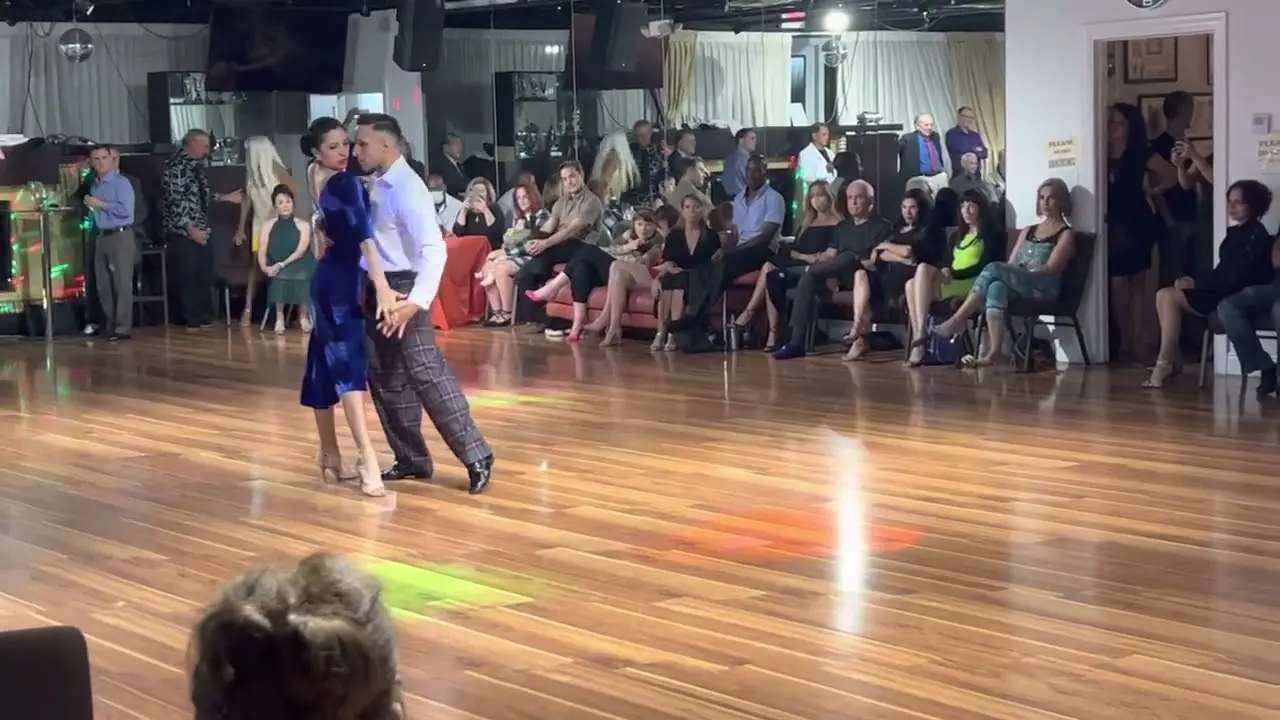 Video thumbnail for Ariel Leguizamon & Yésica Esquivel in Miami