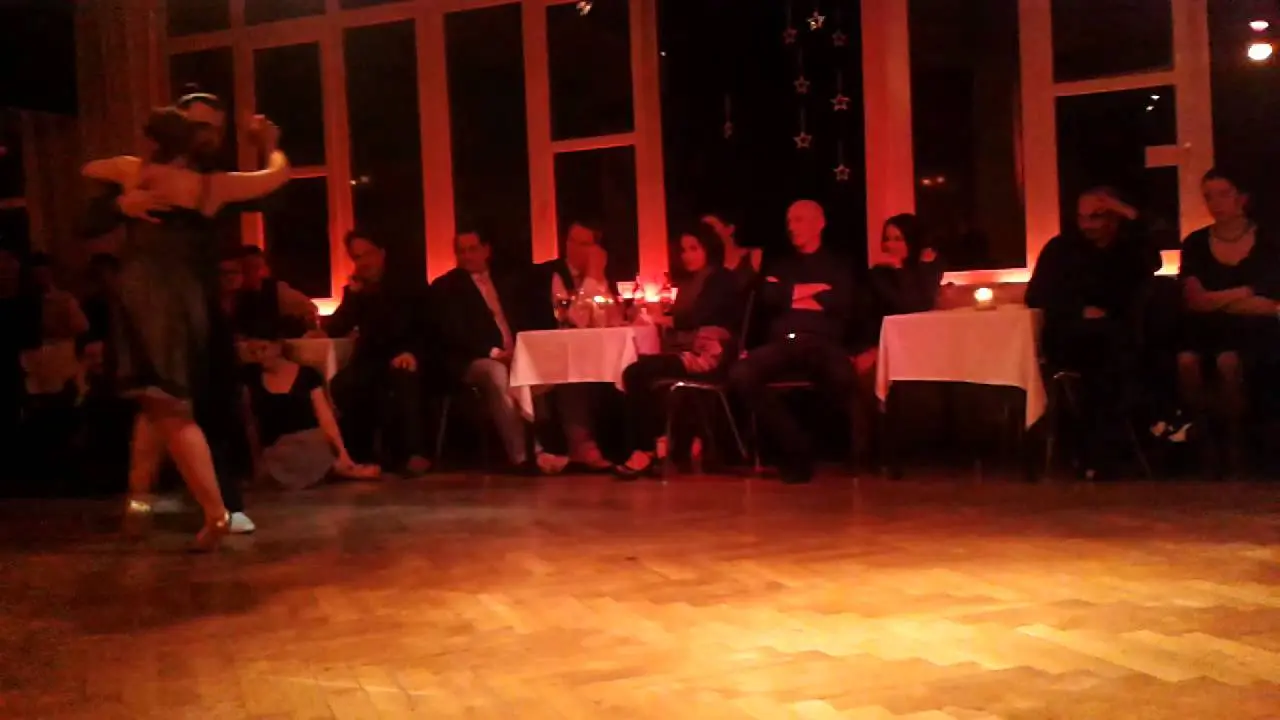 Video thumbnail for Maja Petrovic & Marko Miljevic (D'Arienzo - Echague: MIlonga del recuerdo)