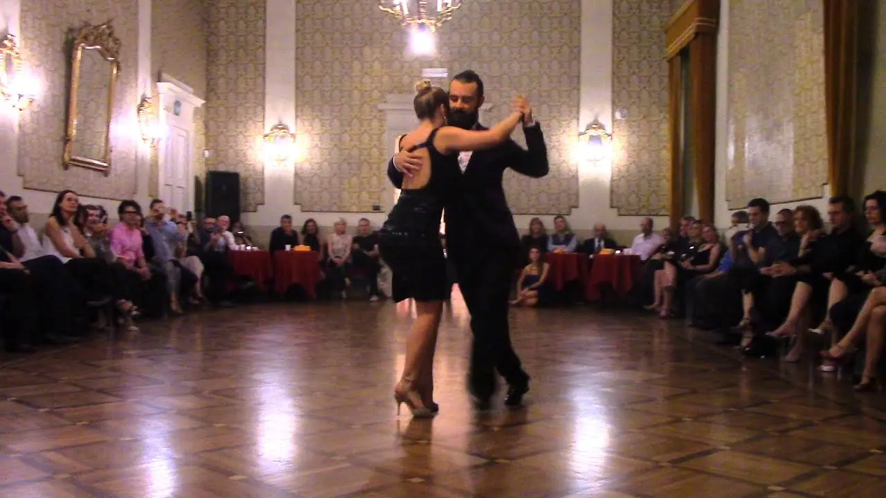 Video thumbnail for Maja Petrović  & Marko Miljević  - "Mañana por la mañana" - Biagi/Amor -2 (Vals)