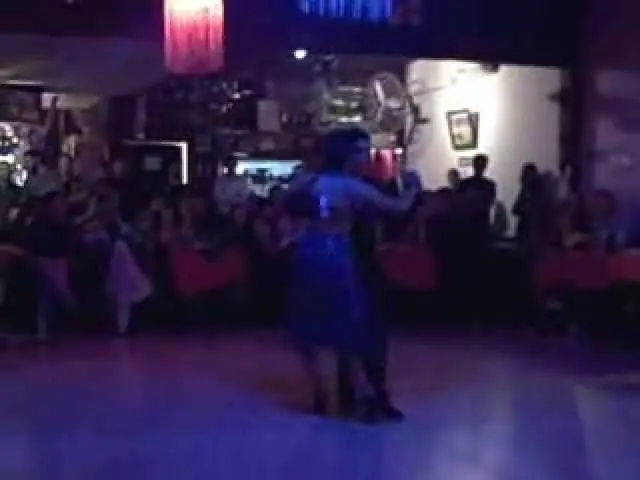 Video thumbnail for Fernando Carrasco & Jimena Hoeffner @ Milonga 10 ~ D'arienzo "De antano", Sep 18 2013