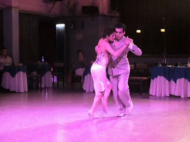 Video thumbnail for Que Dios te ayude - Ariel Taritolay y Natasha Arape en Fruto Dulce