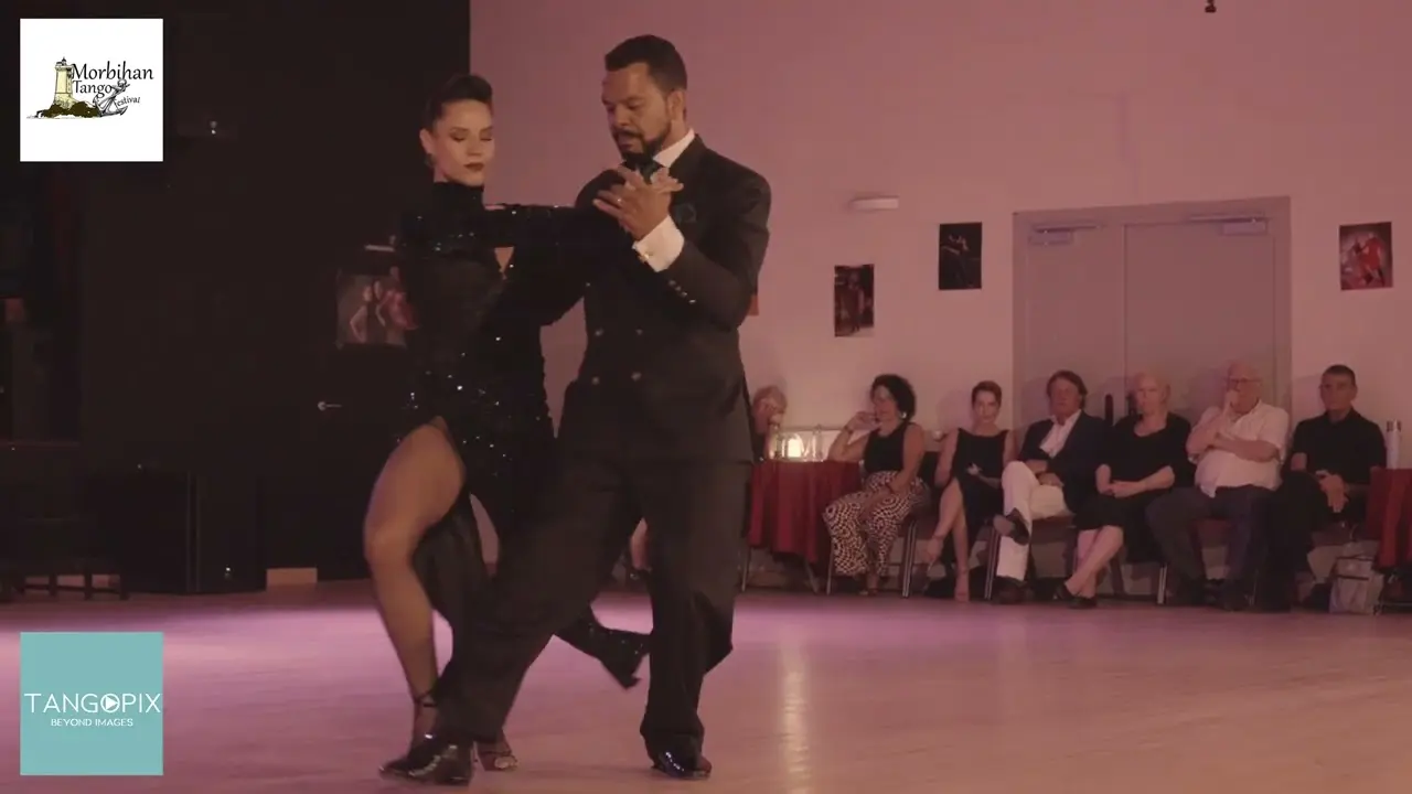 Video thumbnail for MORBIHAN TANGO FESTIVAL '25 - Carlos & Mirella Santos David dance Orquesta Silbando - La Mariposa