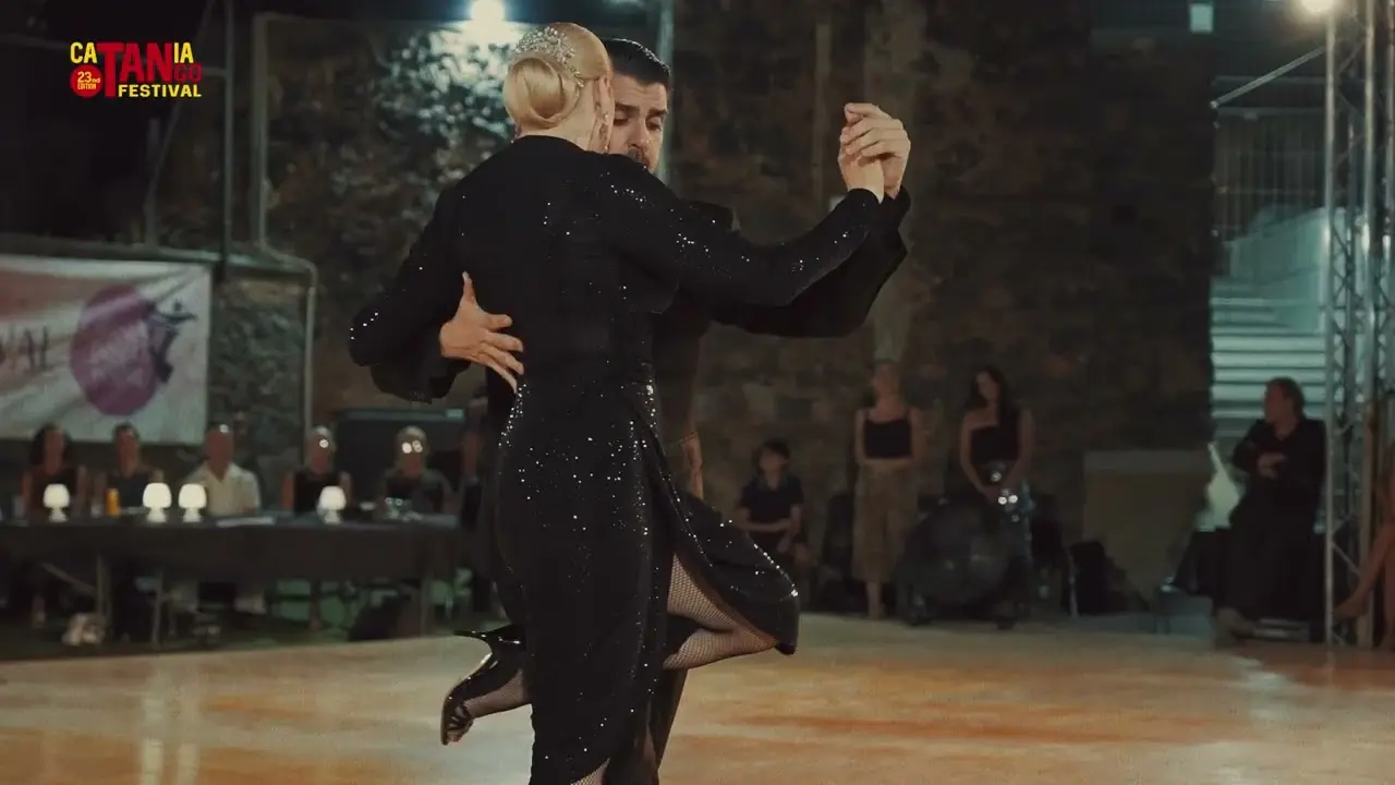 Video thumbnail for Ariadna Naveira & Fernando Sanchez - Catania Tango Festival 2025 (1/4)