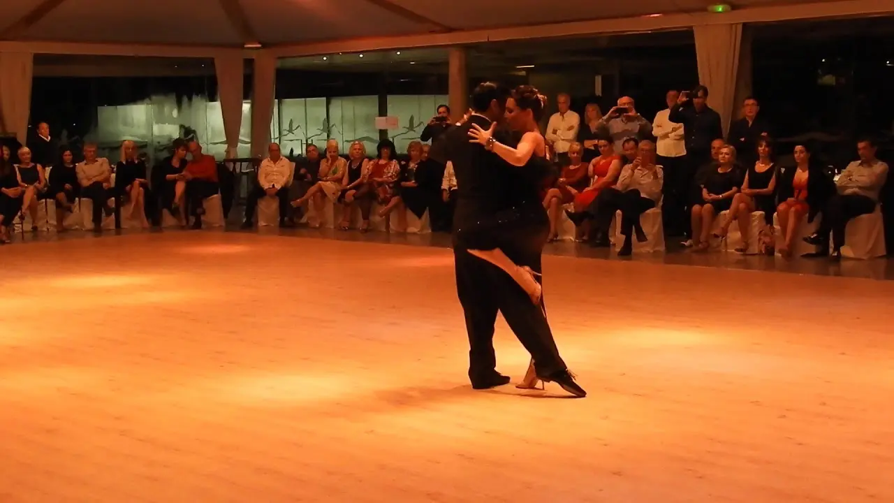 Video thumbnail for 2018 02 11   Germán Ballejo y Magdalena Gutierrez 004 bailan Osvaldo Pugliese   Los Mareados