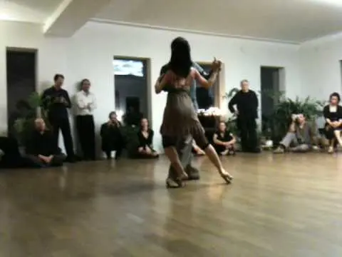 Video thumbnail for www.tango-on-tour.net bei Maria Mondino und Ismael Ludman