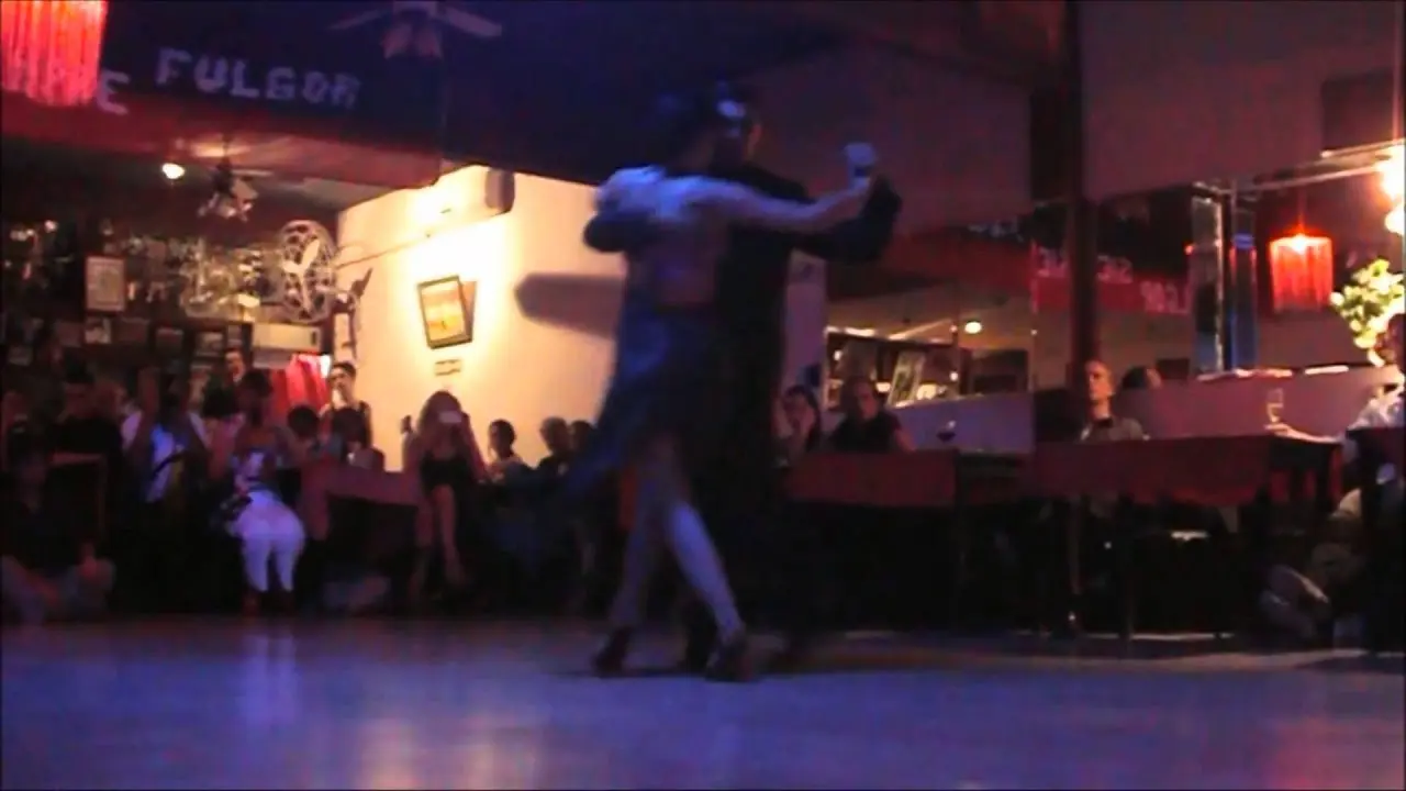 Video thumbnail for Jimena Hoeffner y Fernanco Carrasco - Milonga 10 - II