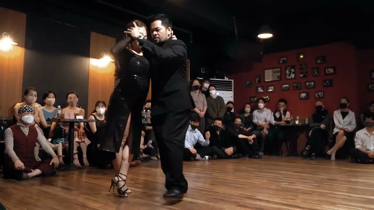 Video thumbnail for Milonga Gricel (2023/01/13) #2 Gennysam Alcantara y Lily Tan