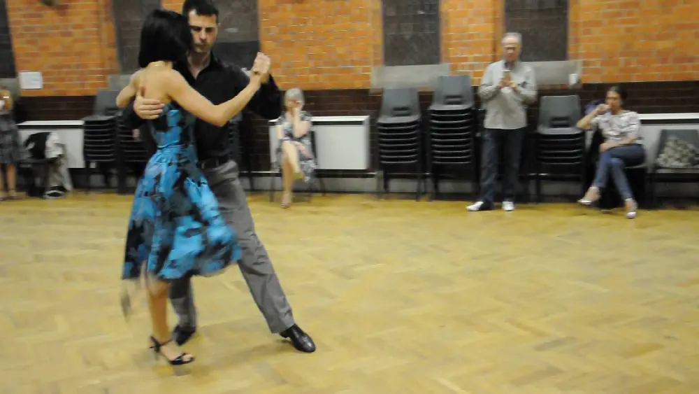 Video thumbnail for Cristian Petitto & Paula Duarte, after class demonstration at Reading Tango Club