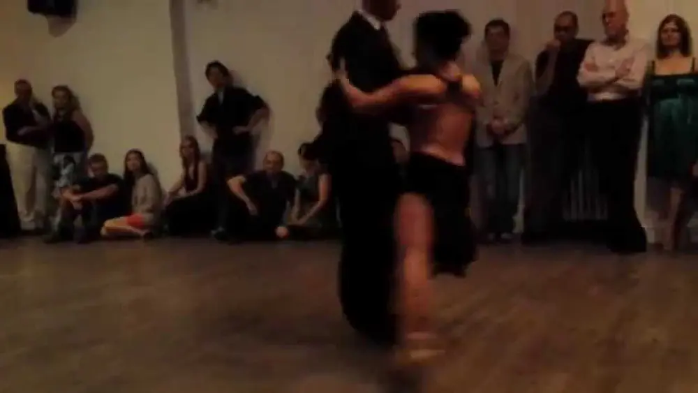 Video thumbnail for Argentine tango: Adriana Salgado & Orlando Reyes - Derrotado