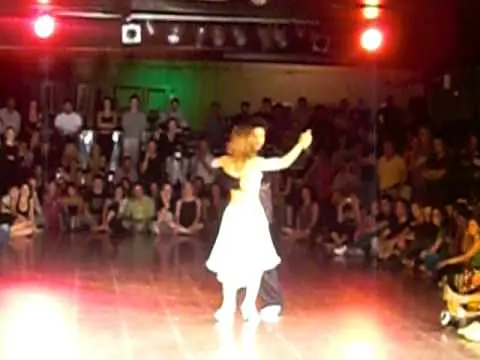 Video thumbnail for Sebastian Arce y Mariana Montes bailan en La Viruta #1