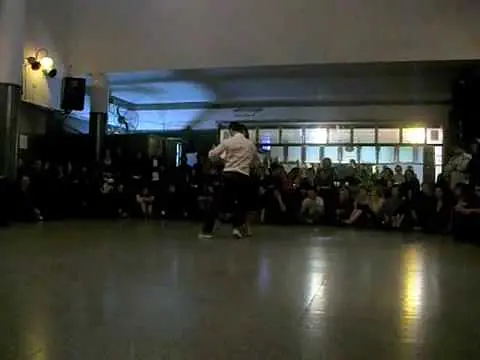 Video thumbnail for Ozgur El turquito Demir y Cecilia Berra una Milonga en Malcom (Buenos Aires) 3
