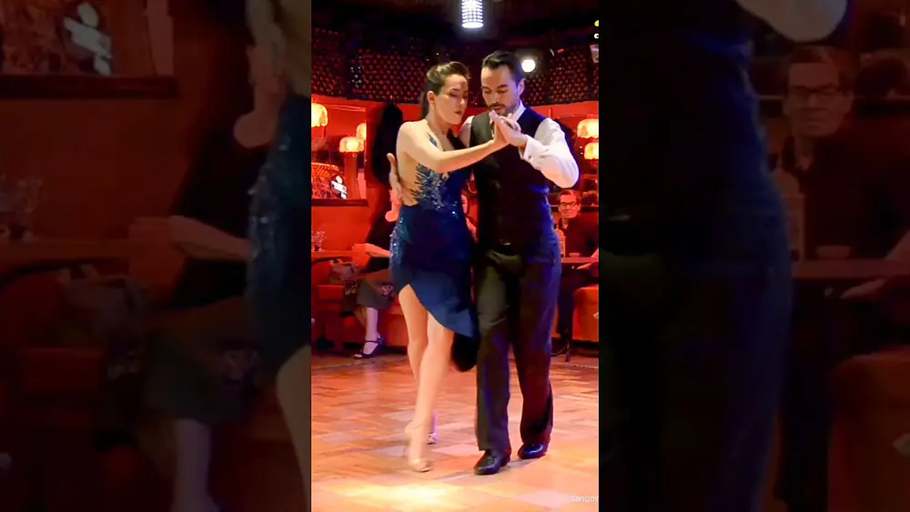 Video thumbnail for Belen Martínez y Niko carambas bailando "La Serenata de Ayer" (Vals, 1941) #tangochile #dance #tango