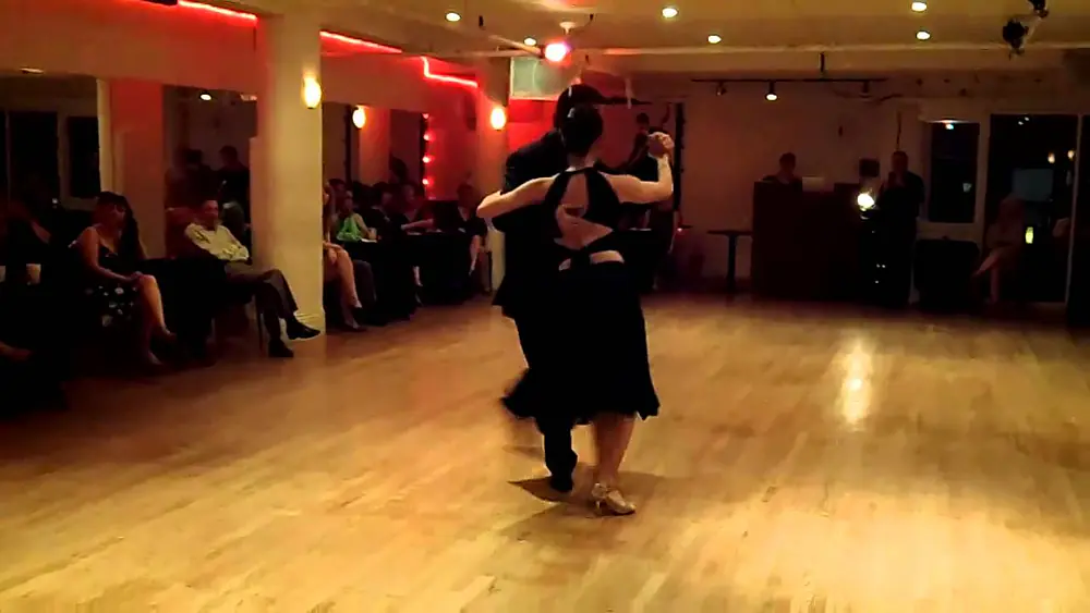 Video thumbnail for Tango Performance Luiza Paes & Julio Bassan  1