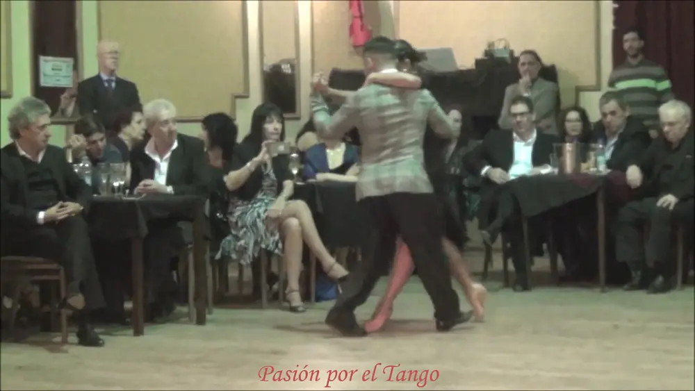Video thumbnail for VIRGINIA PANDOLFI y JONATAN AGUERO Bailando el Tango LA MALEVA en YIRA YIRA MILONGA