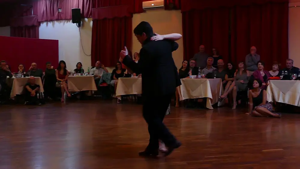 Video thumbnail for Ariadna Naveira & Fernando Sanchez, La trilla (Winter Tango Napoli 2017, 3/4)