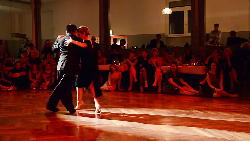 Video thumbnail for Karlsruhe Tangofestival 2017, Carlitos Espinosa & Noelia Hurtado, 3 of 5, 30.April 2017