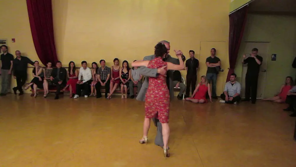 Video thumbnail for Oscar Casas and Ana Miguel, "Nieblas del Riachuelo", 1/3