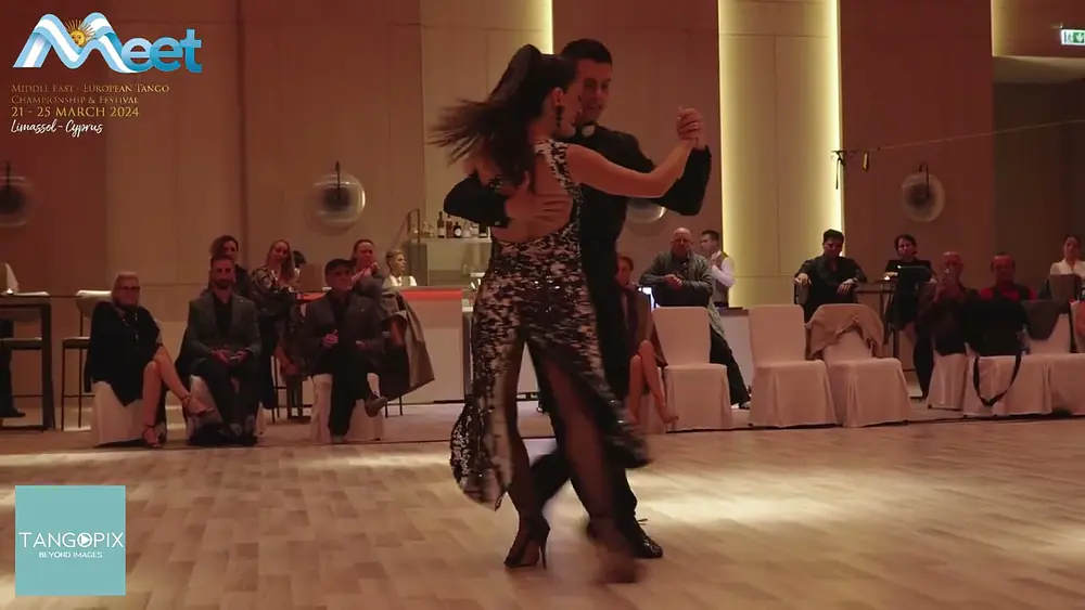 Video thumbnail for Vaggelis Hatzopoulos & Marianna Koutandou dance Solo Tango Orquesta - Vals de verano
