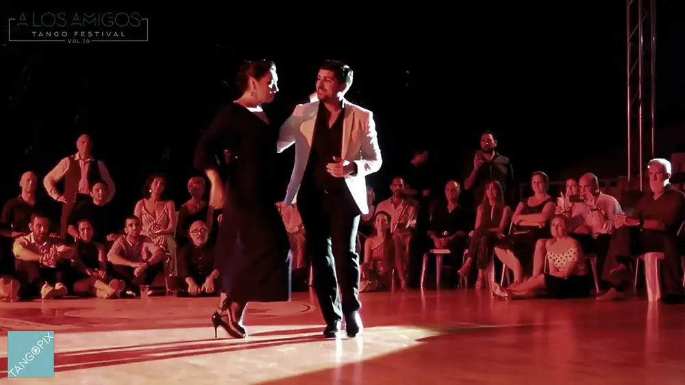 Video thumbnail for Ariadna Naveira & Fernando Sanchez dance Juan D'Arienzo - Cuatro palabras