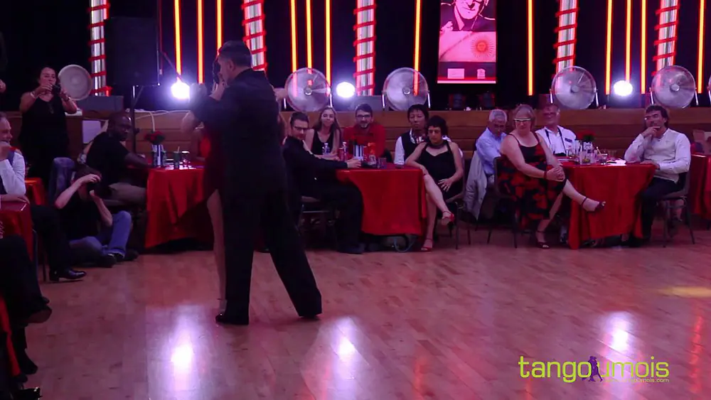 Video thumbnail for Tangoumois 2016 • Paulina Cazábon & José Luis González   Milonga del 83   D'Arienzo Reynal