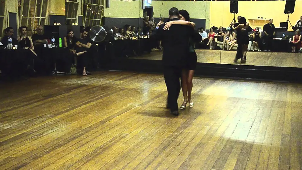 Video thumbnail for Damian Thompson and Hosanna Heinrich - Violetas