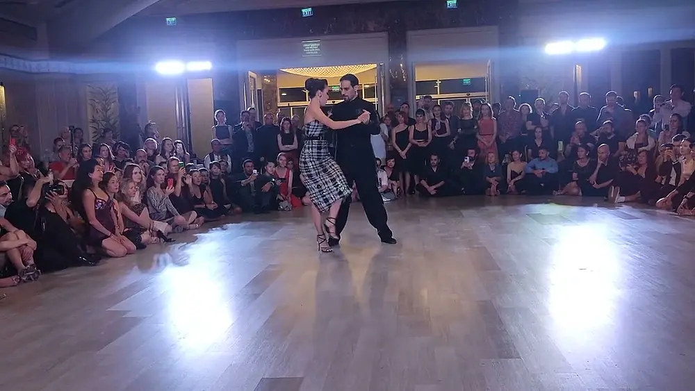 Video thumbnail for Captivating Tango Performance by Juan Malizia & Manuela Rossi - "B.B." by Aníbal Troilo