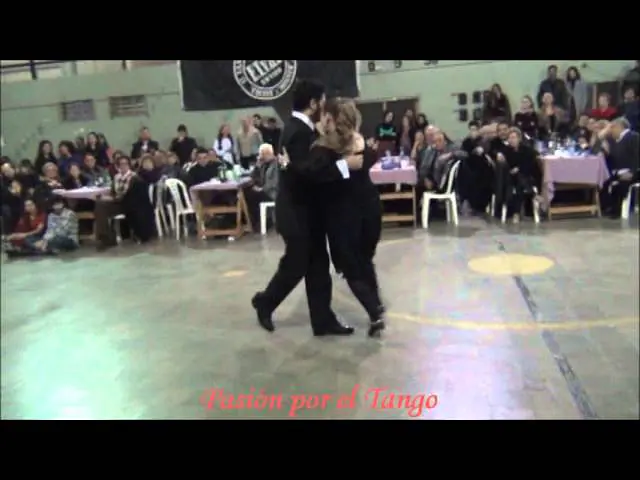 Video thumbnail for MARIA y CARLOS RIVAROLA Bailando la Milonga ESTAMPA DE VARON en la MILONGA DEL MORAN