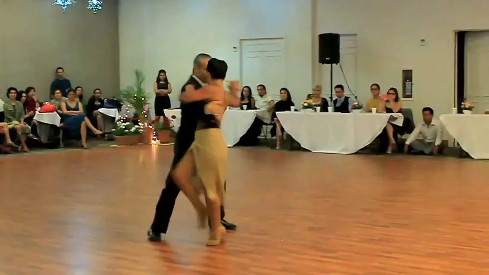Video thumbnail for Maximiliano Alvarado y Paloma Berrios - Tango