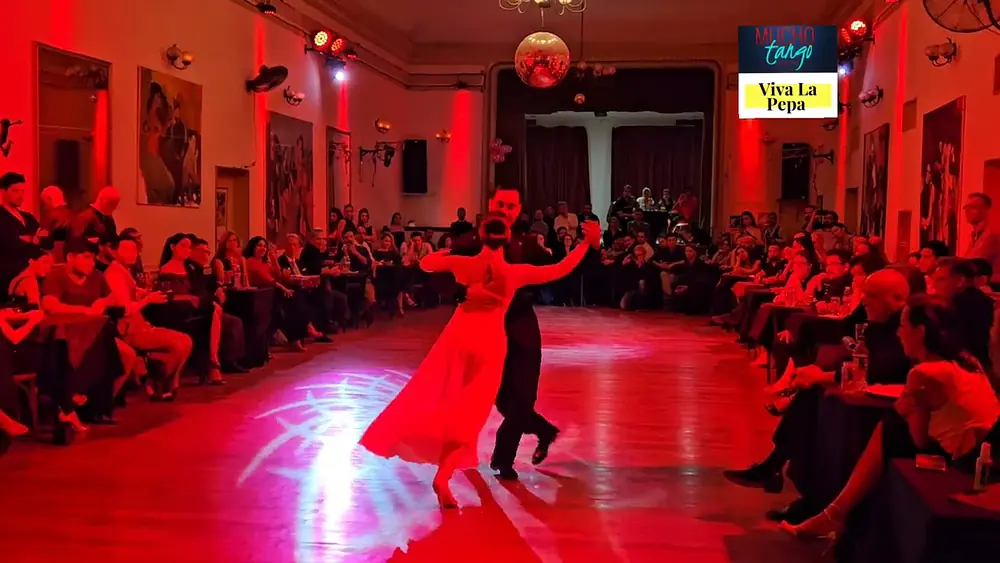 Video thumbnail for SUYAY QUIROGA y JONNY CARVAJAL,  Campeones Mundiales de Tango Pista 2023, en Viva La Pepa (2/2)