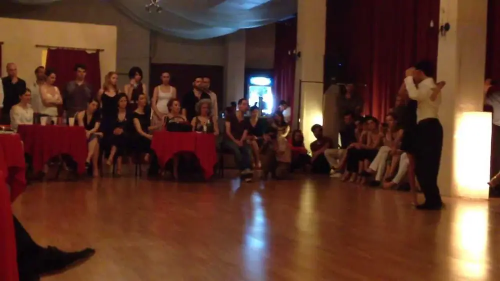 Video thumbnail for Jose Almar y Juliana Aparicio in Bucharest,Romania - 2/2 Sunday -2013 Bucharest Spring Tango Weekend