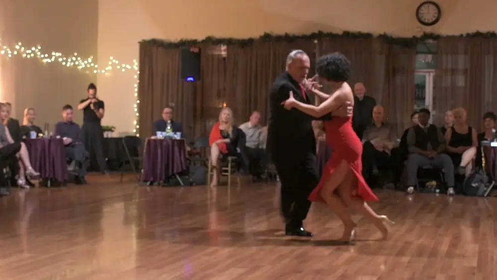 Video thumbnail for Pancho Pey & Raquel Makow at Milonga Gavito 2/4