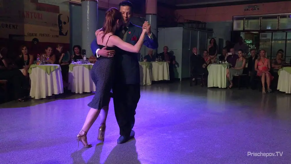 Video thumbnail for Nany Peralta & Paola Tacchetti, Buenos Aires, Milonga "Fruto Dulce", 22.01.2015