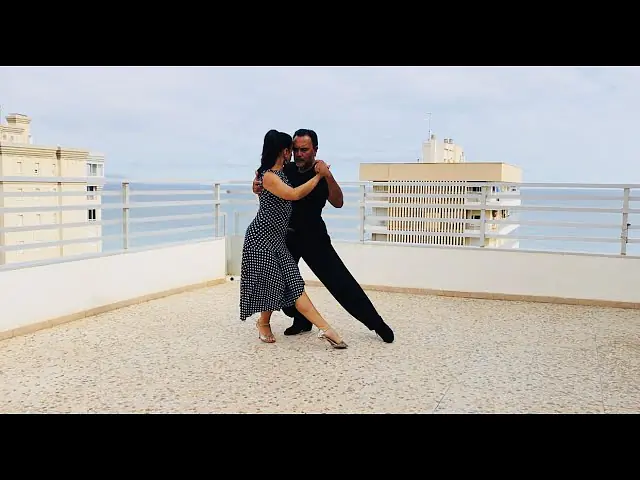 Video thumbnail for Combination ENROSQUE&GIRO MILONGUERO + circular walk #VALS #TANGO Georgina Vargas Oscar Mandagaran