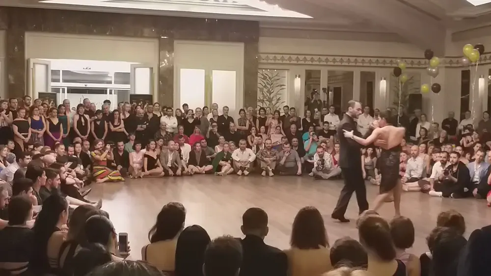 Video thumbnail for Lorena Tarantino & Gianpiero Ya Galdi / Sultans Tango Fest -2