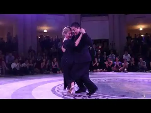 Video thumbnail for Carlitos Espinoza & Noelia Hurtado, Parque Patricios (Winter Tango Napoli 2017, 4/5)