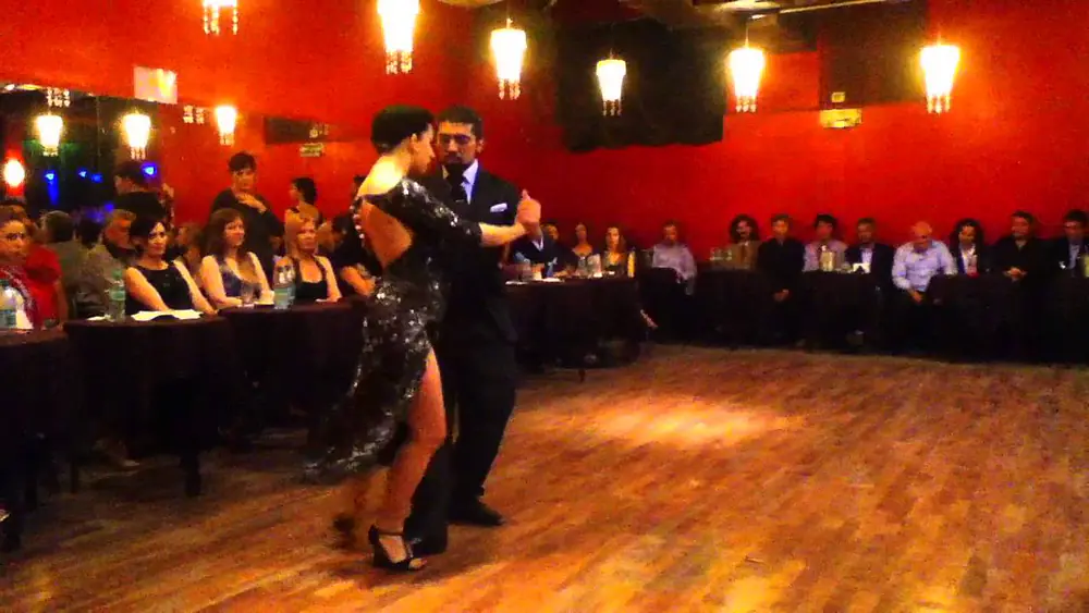 Video thumbnail for Bailaron Jimena Hoeffner & Fernando Carrasco, en la milonga de los domingos. Part.2 - 11/10/15