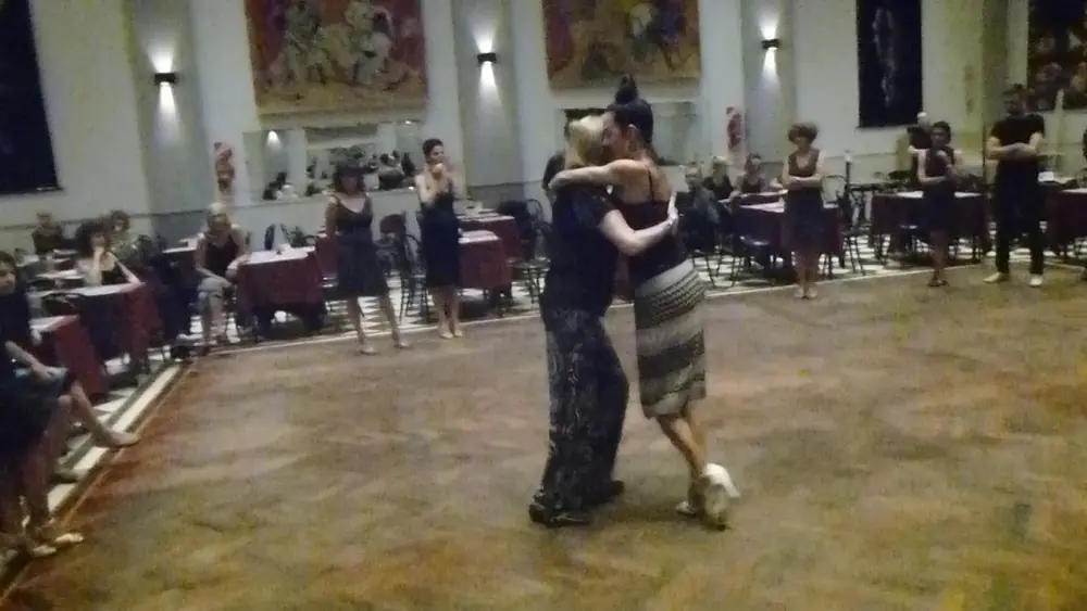 Video thumbnail for Ana Schapira and Monika Wydrowska tango at Salon Canning 2017