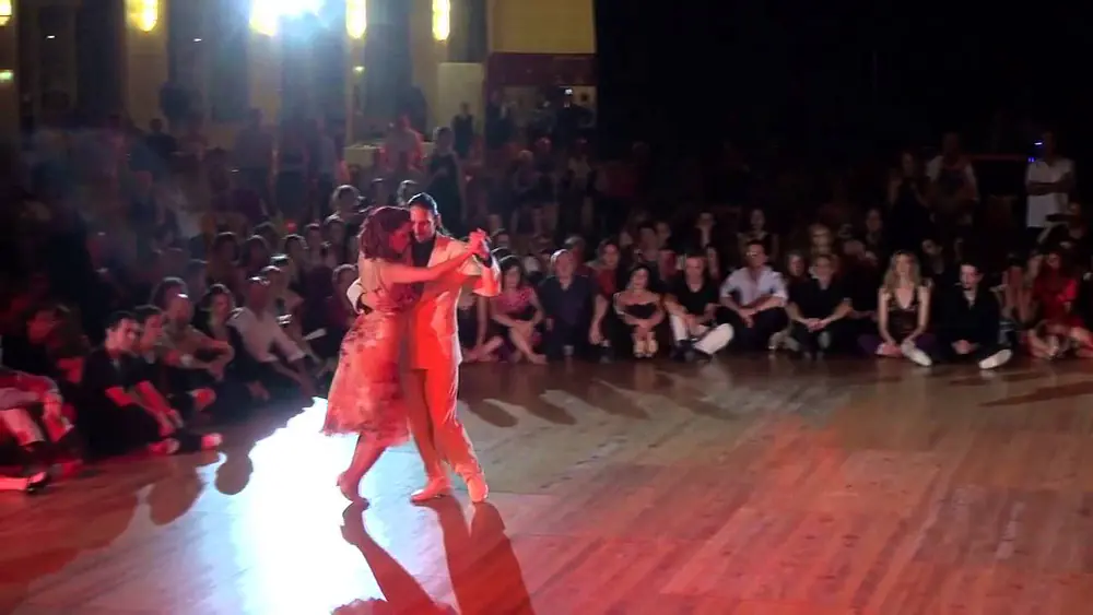 Video thumbnail for Virginia Uva et Cesar Agazzi  soirée Mermoz 2013 (2)